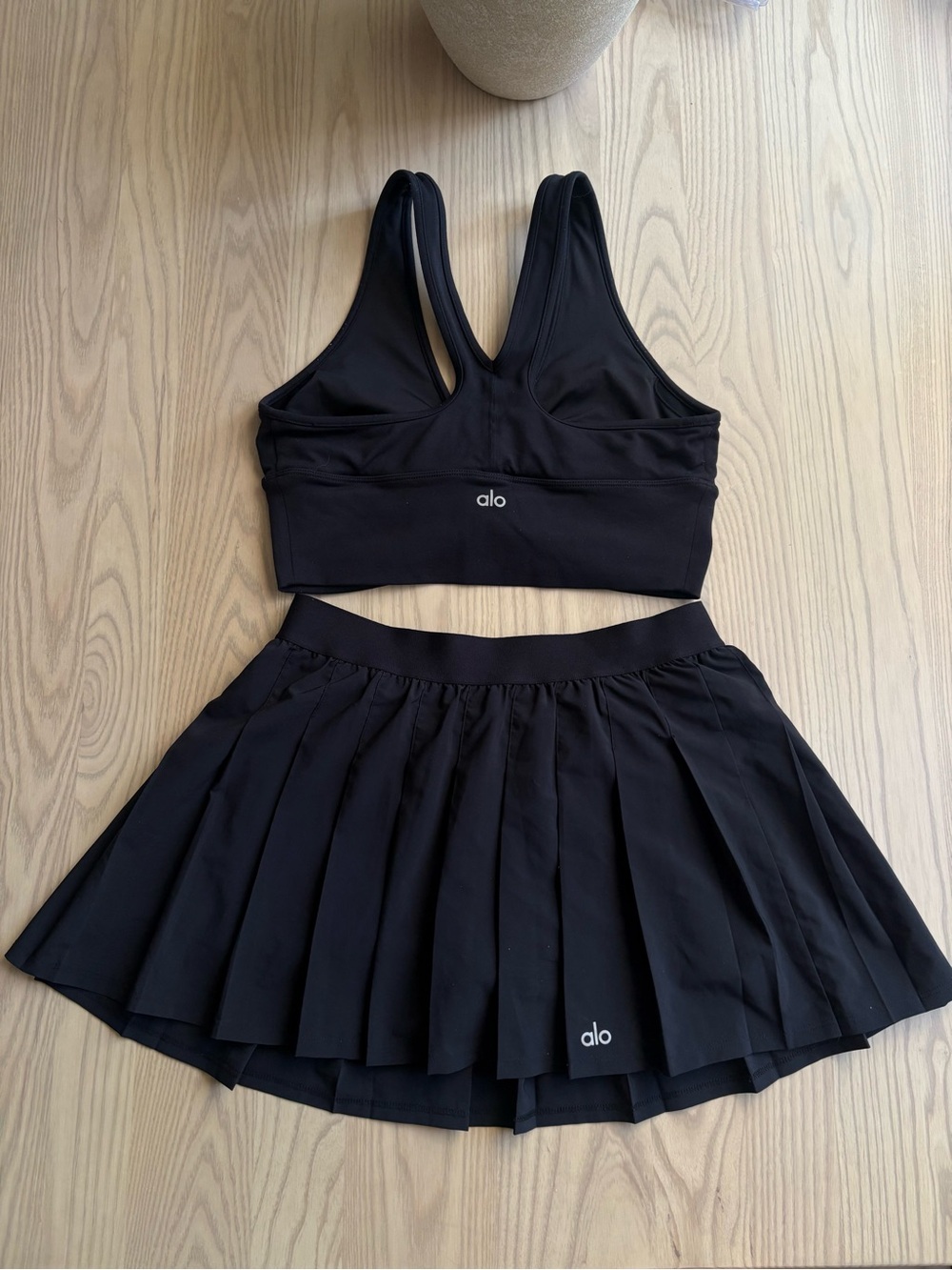 ALO Bundle! (Skirt and sports bra)